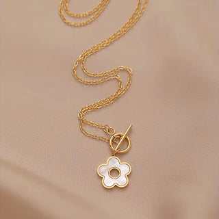 Collar Flor Blanca Lirium